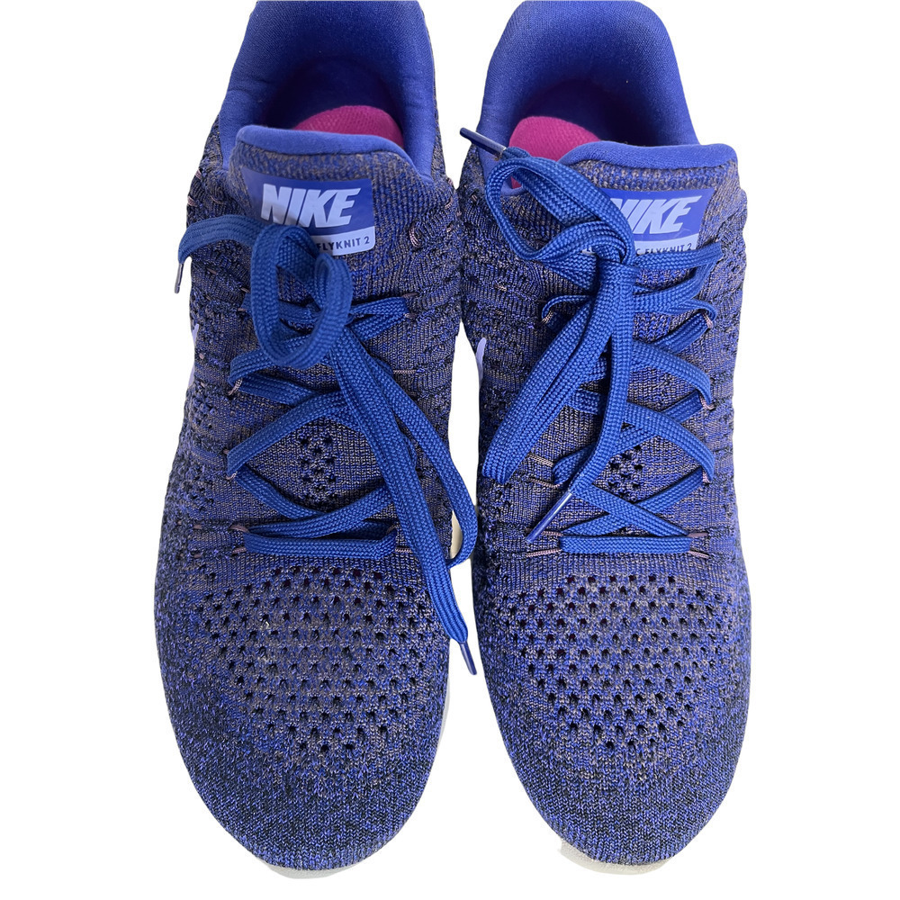 Nike Women’s Royal Blue Knit Sneakers